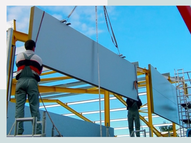 Монтаж сэндвич-панелей в Петергофе от 628 руб.