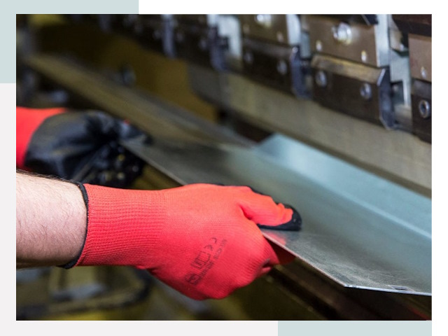 Гибка металла в Петергоф от 628 руб. - Надёжно и быстро